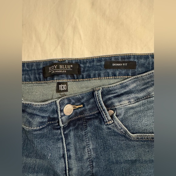 Judy Blue High Rise Skinny - Picture 3 of 6